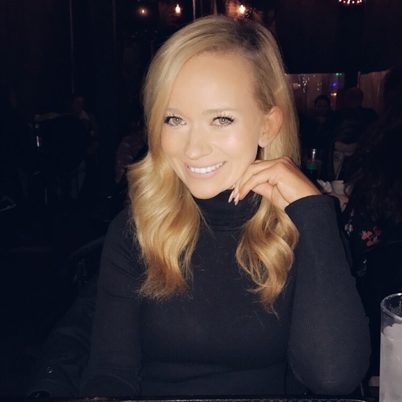 Meet your Posh Ambassador, Hannah - Picture 2 of 3